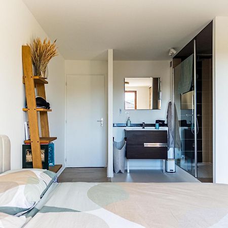 Appartement De Standing - Parking Prive Gex Bagian luar foto